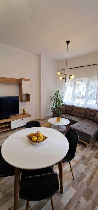 Дава се под наем Двустаен апартамент в Бургас, Възраждане - 56 кв.м за 525 € - Снимка #3