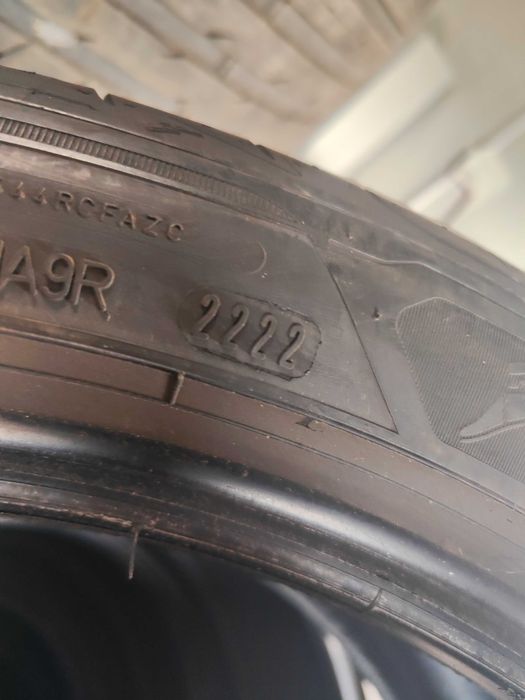 2бр. летни гуми 275/35/19 Goodyear