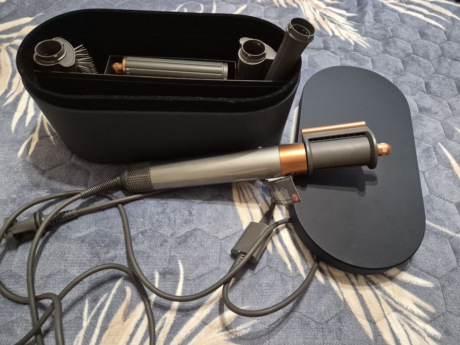 Продавам Нов Dyson