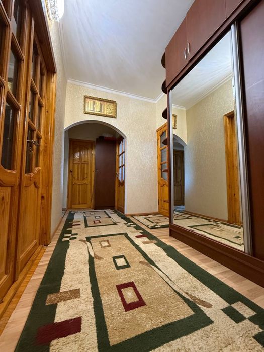 Risviy bozor Skverga 10minutlik masofa