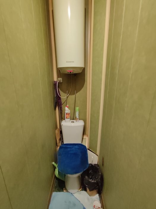 Продается 2-комн (4-10, 2 эт)