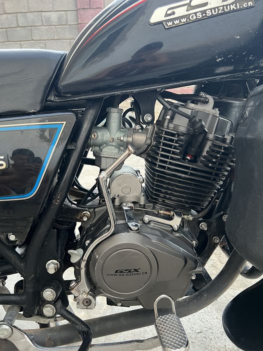 Мотоцикл Suzuki gsx 200 куб