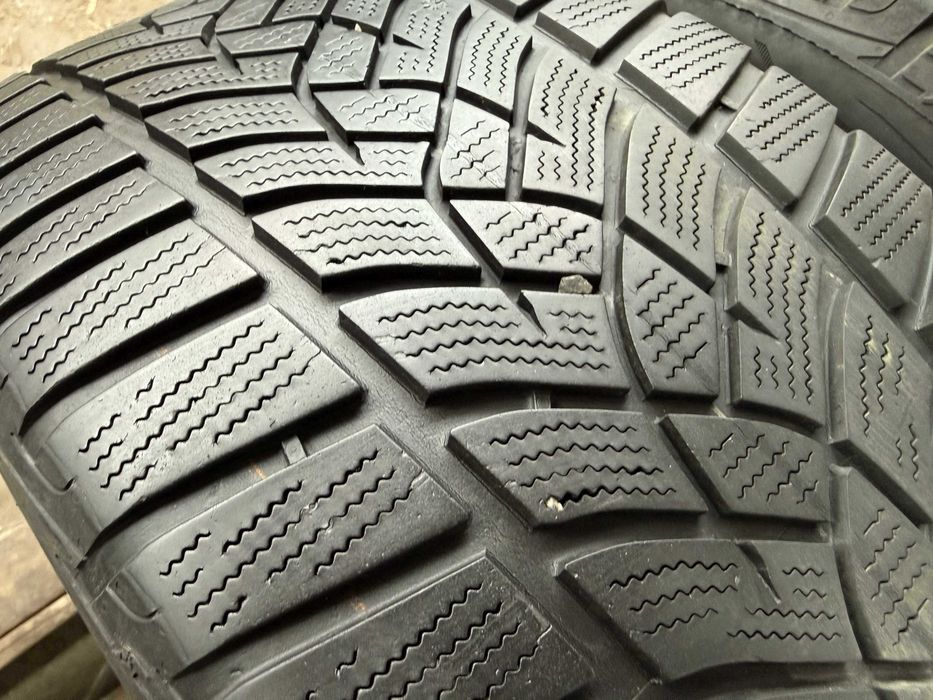 2x Anvelope iarna 235/50 r17 M+S - GoodYear Ultra Grip Performance gen