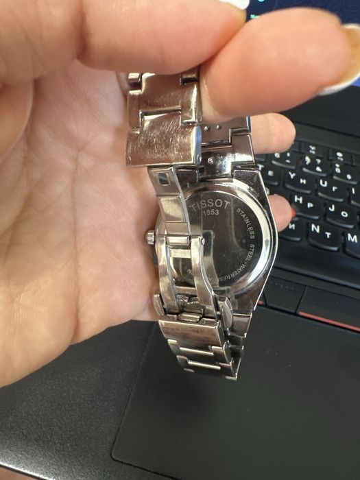 Продам часы Tissot