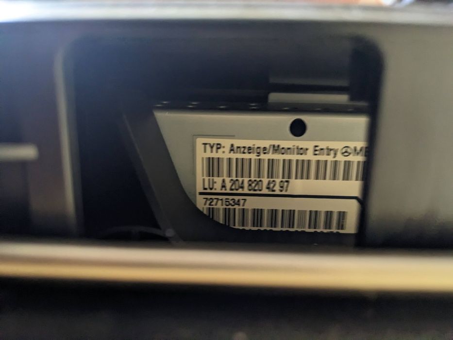 Оригинален екран за Mercedes W204 | Навигация COMAND / Мултимедия NTG