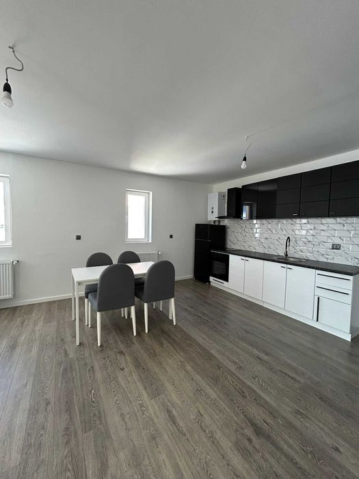 Inchiriem apartament