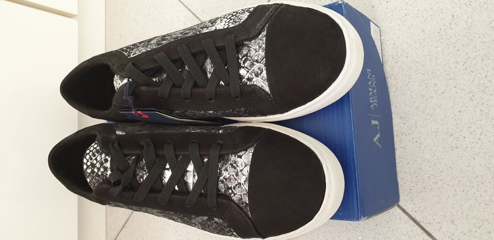 ARMANI ! Нови дамски спортни обувки с кутия