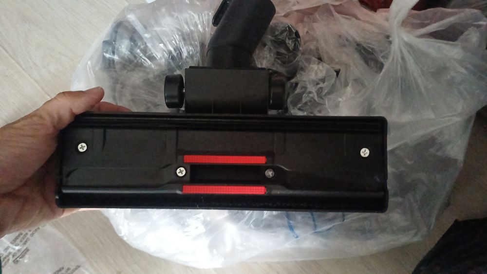 Щетка насадка для пылесоса универсальное