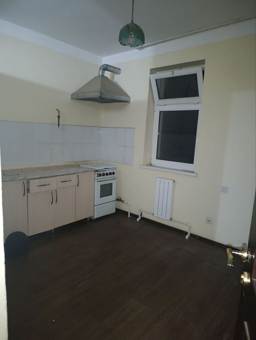 Shoshilinch kotej hovli sotiladi