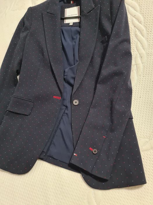 Vând sacou Tommy hilfiger s  geaca versace s  și adidași puma