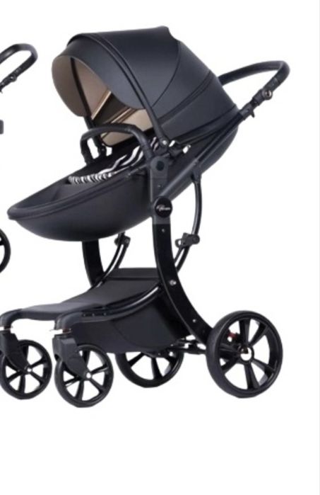 Продам прогулочную коляску