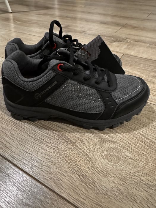 Новые кроссовки Outventure 32 размер