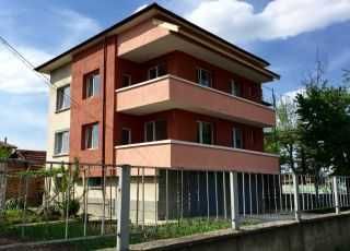 Продава се Къща в Левски - 600 кв.м за 4584 €/кв.м - Снимка #2