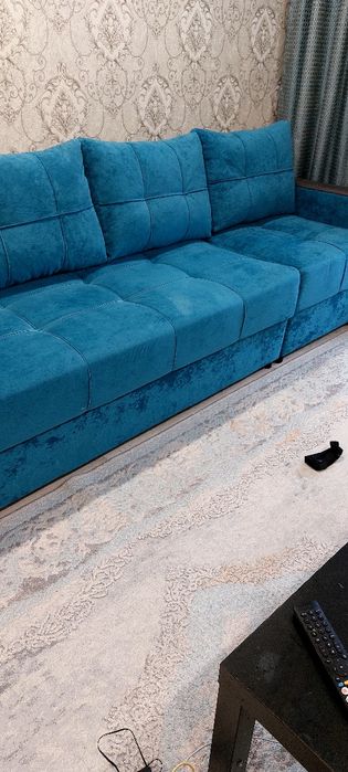 Продам диван в гостиную