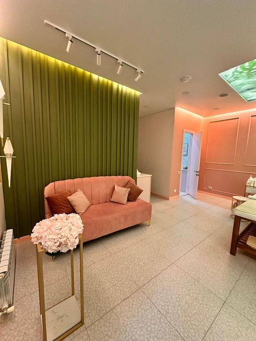 Диван интерьерный