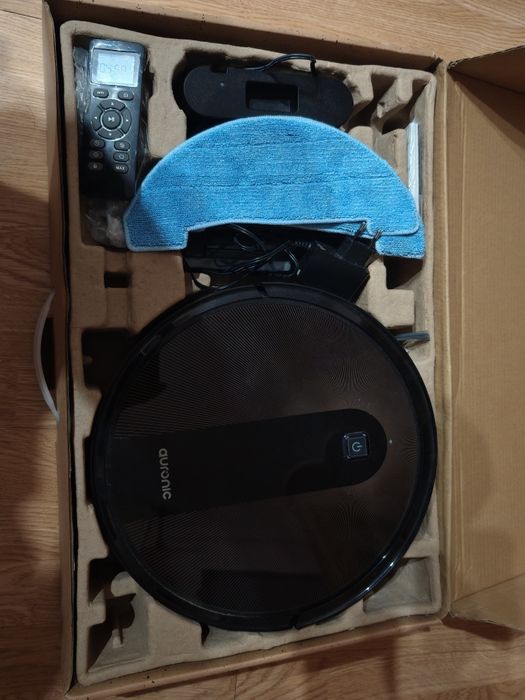 Vând aspirator AURONIC că și nou!