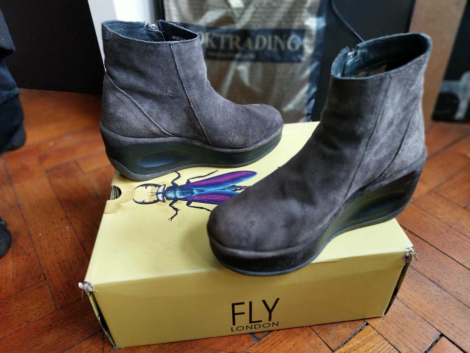 Дамски боти FLY London