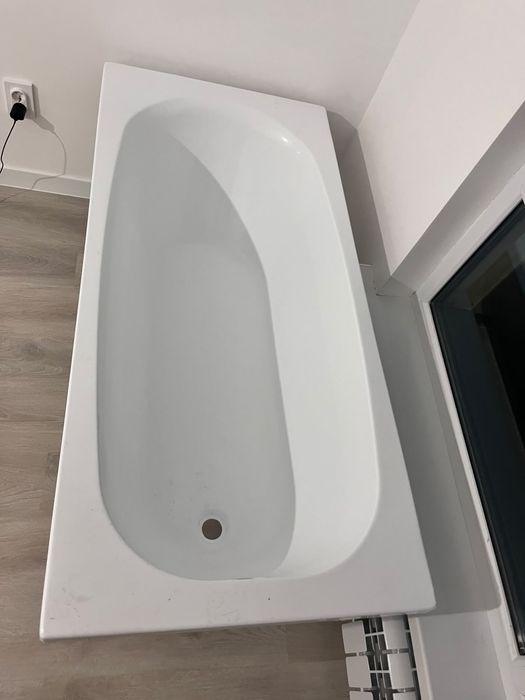 Продам ванну  новую
