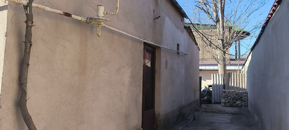 Ер сотилади. Шахар ичида