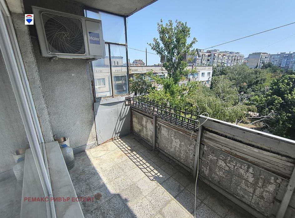 Продава се Двустаен апартамент в Русе, Дружба 1 - 61 кв.м за 1345 €/кв.м - Снимка #8