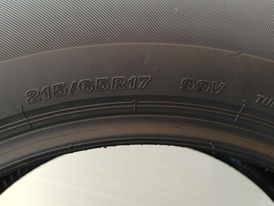 2бр летни гуми 215/65/17/Bridgestone turanzza6/Enleten6/dot0924/5мм грайфер