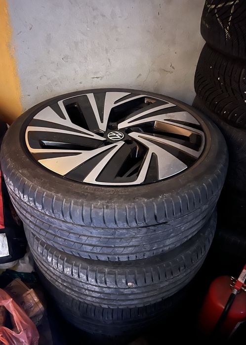 Volkswagen ID4 electric