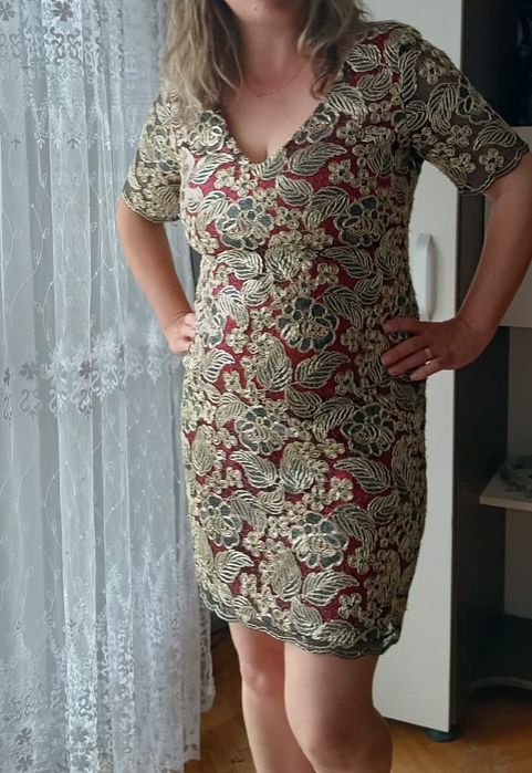 Rochiță ocazie cu model auriu