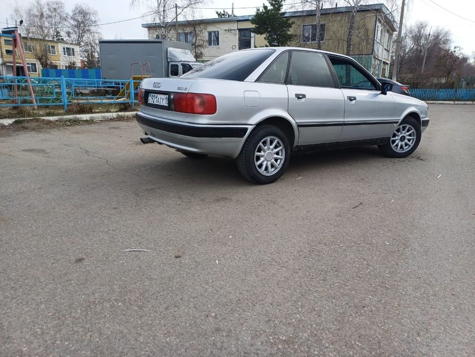 Ауди 80 Б4 1993 год АКПП