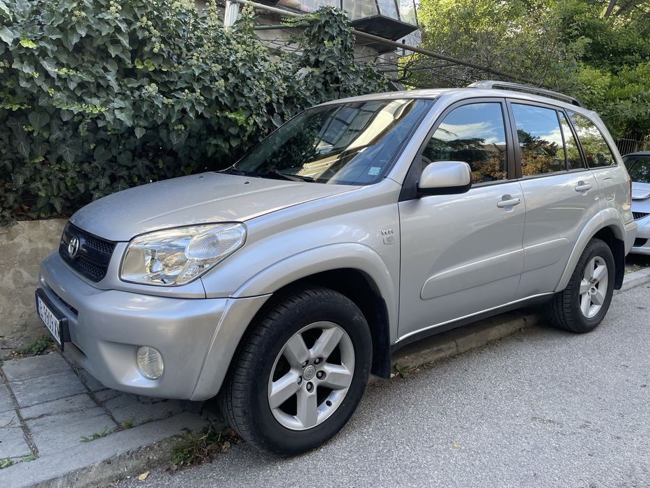 TOYOTA RAV4 Автоматик
