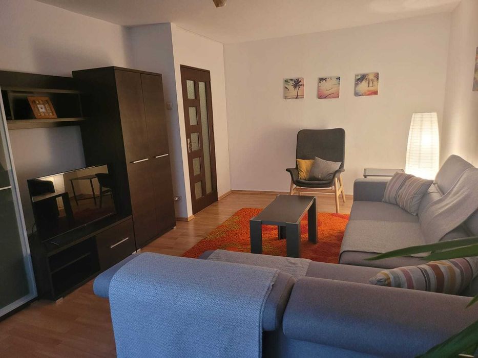 Proprietar inchiriez garsoniera spatioasa, 3 min metrou, Lujerului