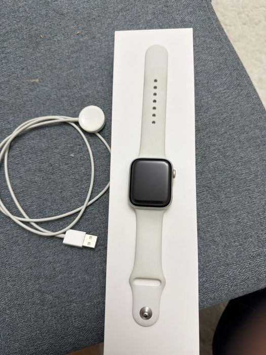 Продам часы 6 series