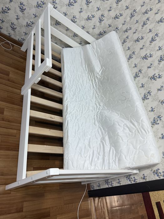 Продам кровать в хорошем состояние