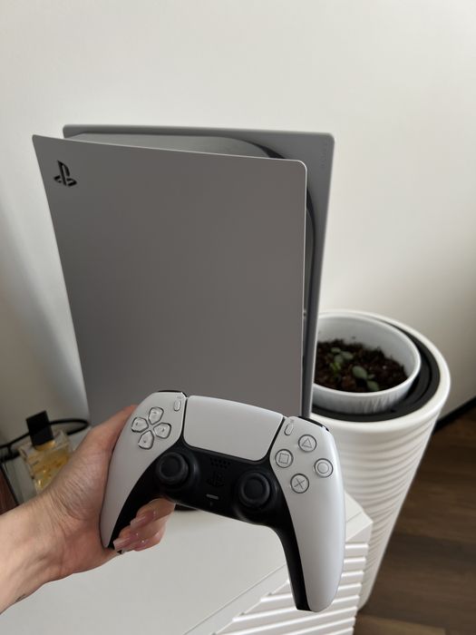 приставка Sony PlayStation 5