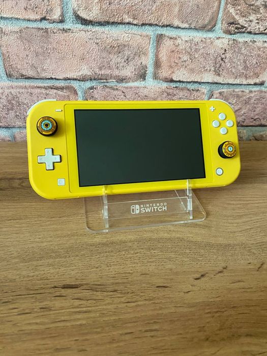Продам Nintendo Switch Lite