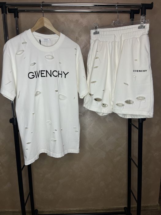 Compleu Givenchy