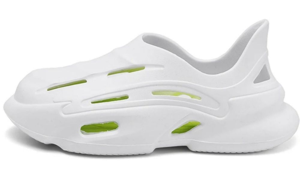 Летние сандалии.