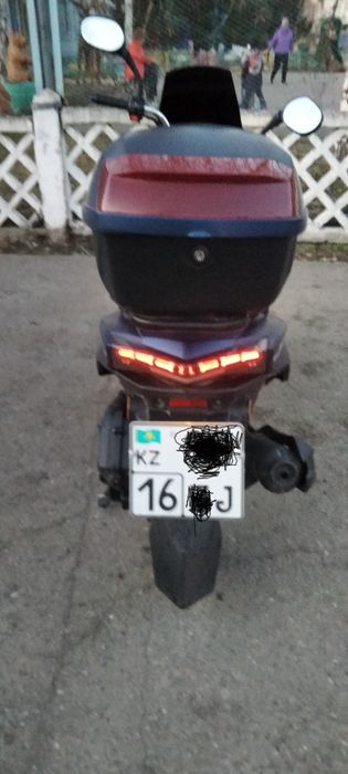 Продам Макси скутер