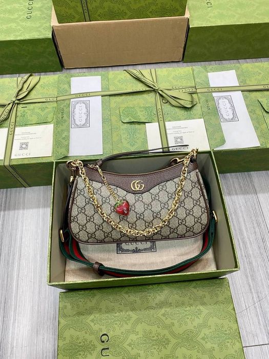 Дамска чанта Gucci Ophidia GG Shoulder Bag