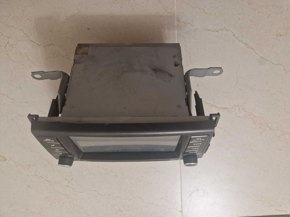 Головное устройство на rav4