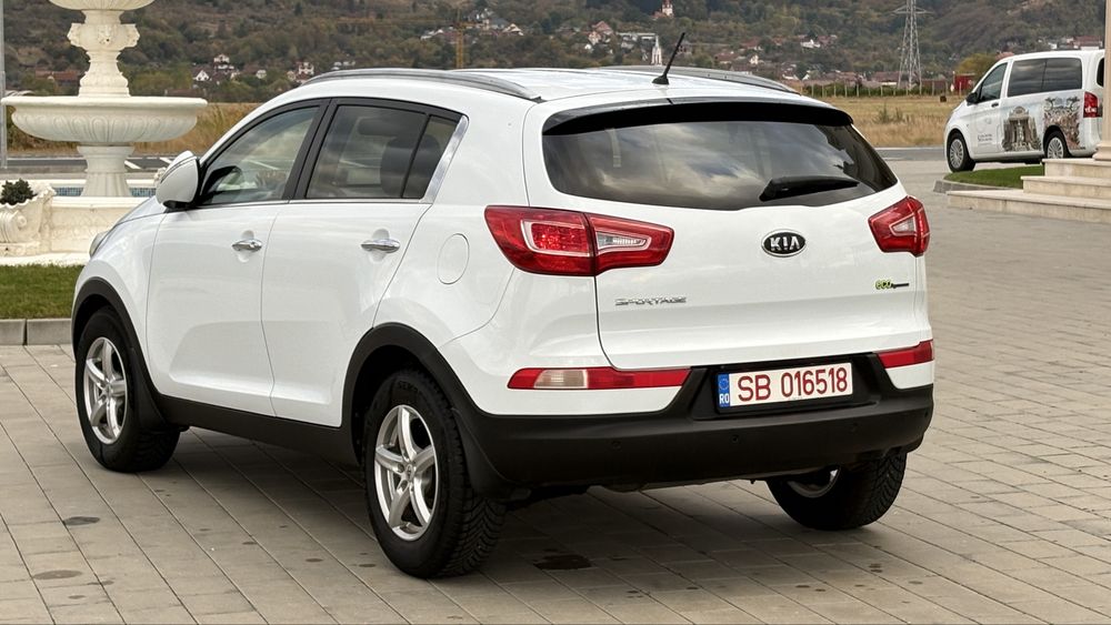 KIA Sportage 2012 — imagine 3