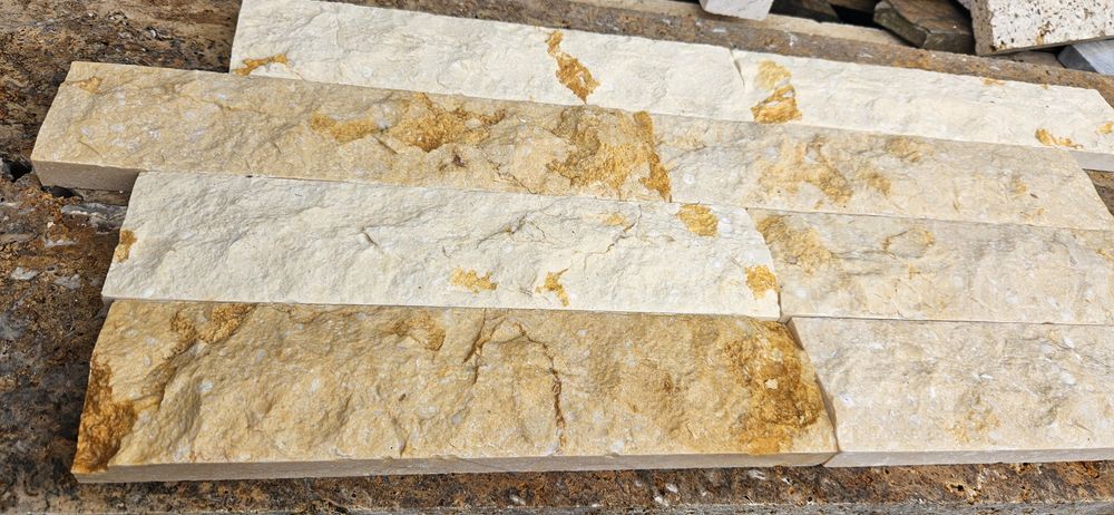 Piatră naturală scapițată