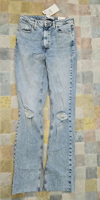 Blugi noi Zara Slim Flare