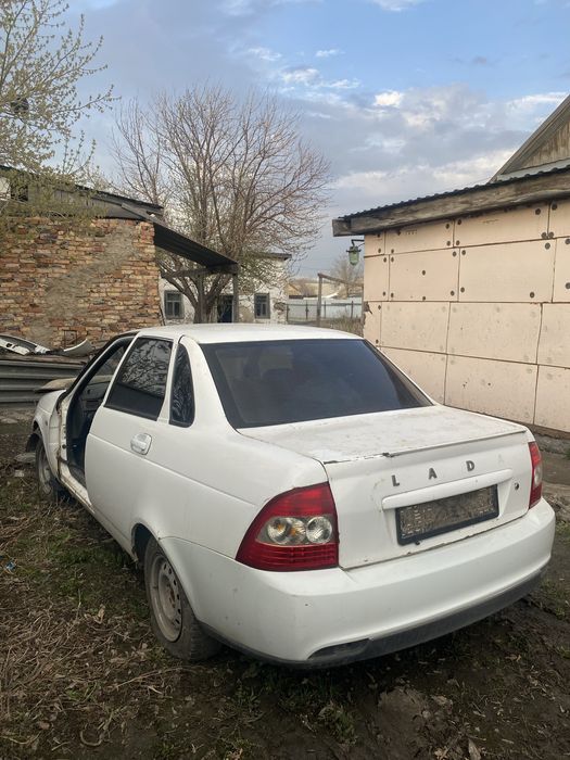 Приора по запчастям