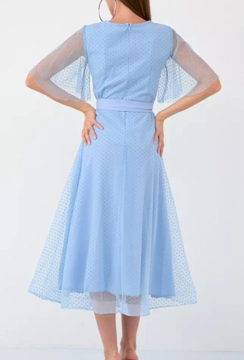 Продам платье голубое