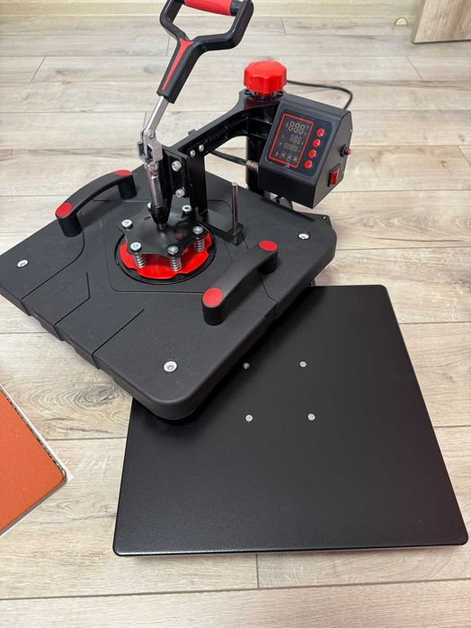 Чисто нова! Термотрансферна Преса от CNCTech с плоча 38х38см.