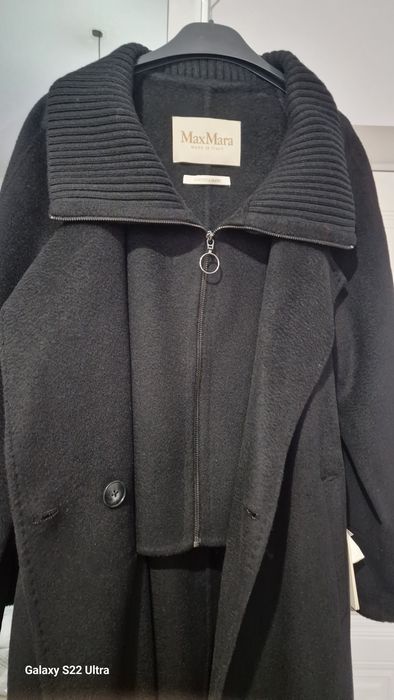 Продам пальто MAX MARA