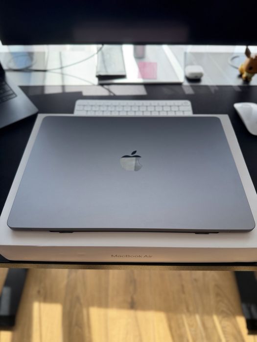 MacBook Air 15-inch M3-chip 16GB (RAM) 512GB (SSD)