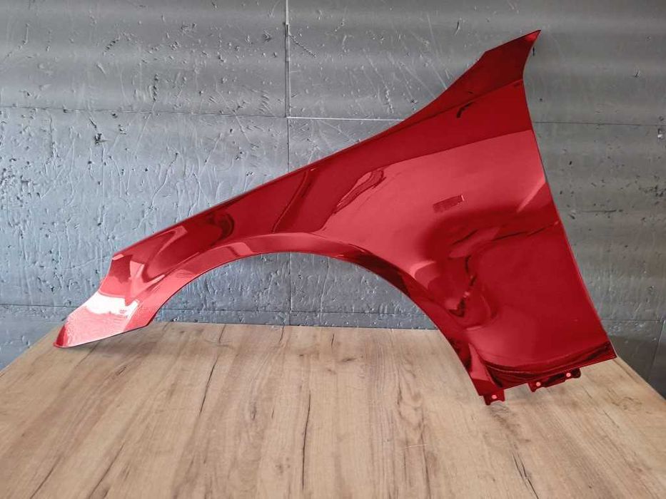 Aripa Fata Stanga BMW E60 An 2003-2010 (Rosu (A61)) Otel