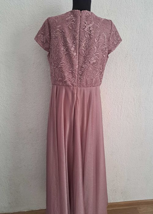 Дълга официална рокля