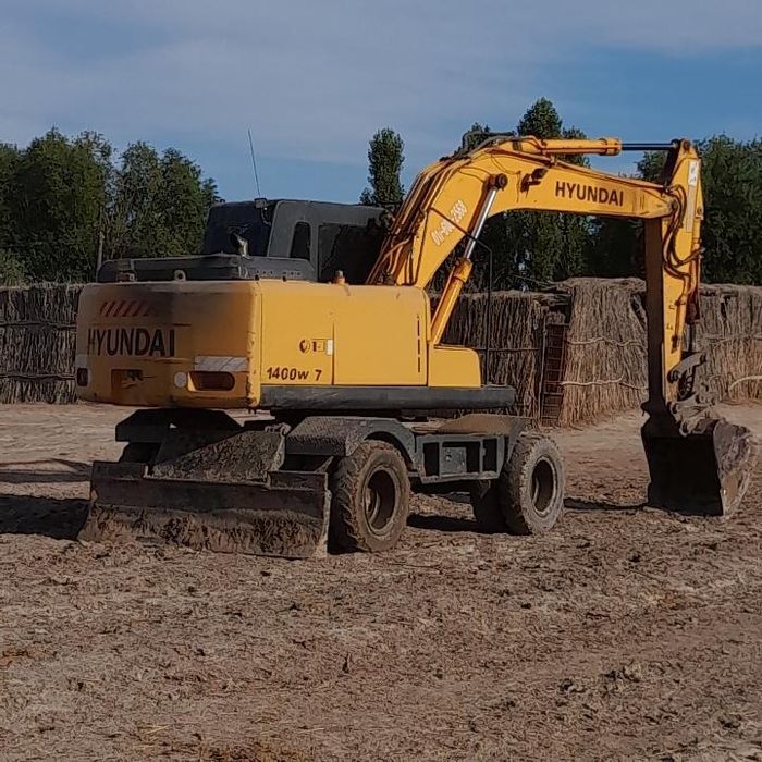 HYUNDAI 1400 A7 sotiladi